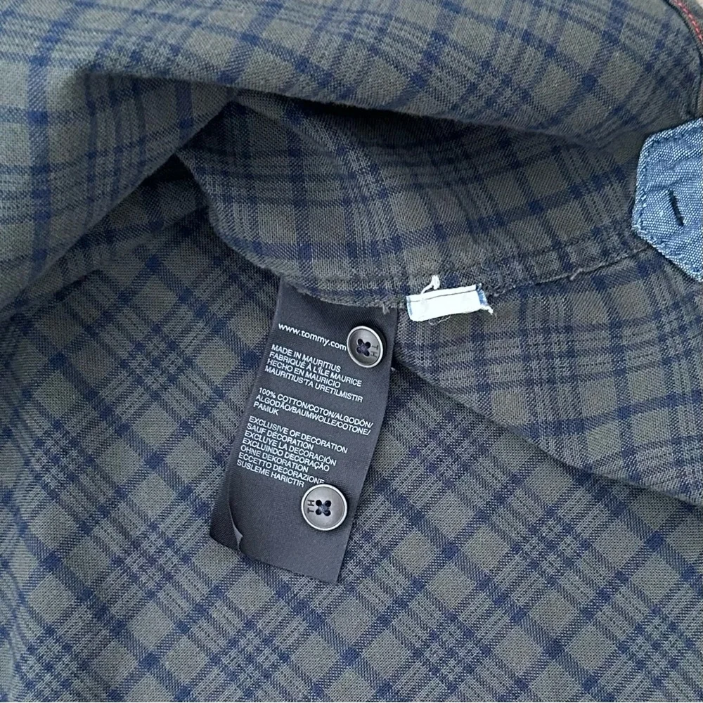 Tommy Hilfiger Green & Navy Checkered Plaid Button Down Shirt